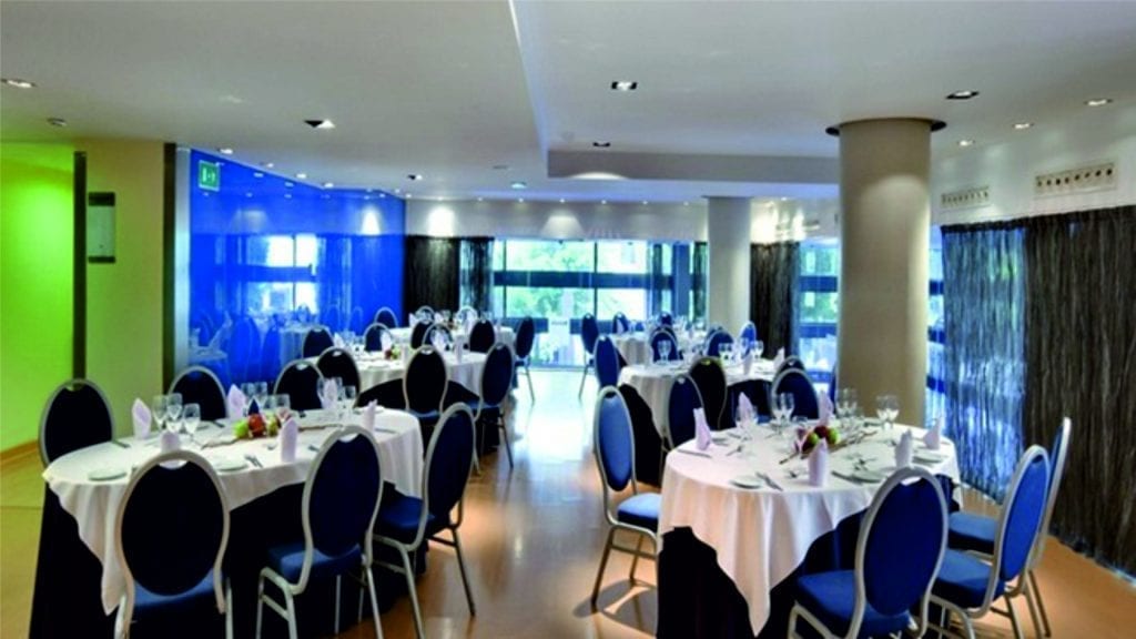 Iluminación del Hotel Barceló de Cádiz realizada por Luz y Color 2000