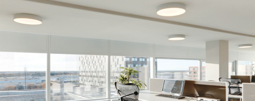 Luminaria circular en superficie Scala para iluminación de oficinas