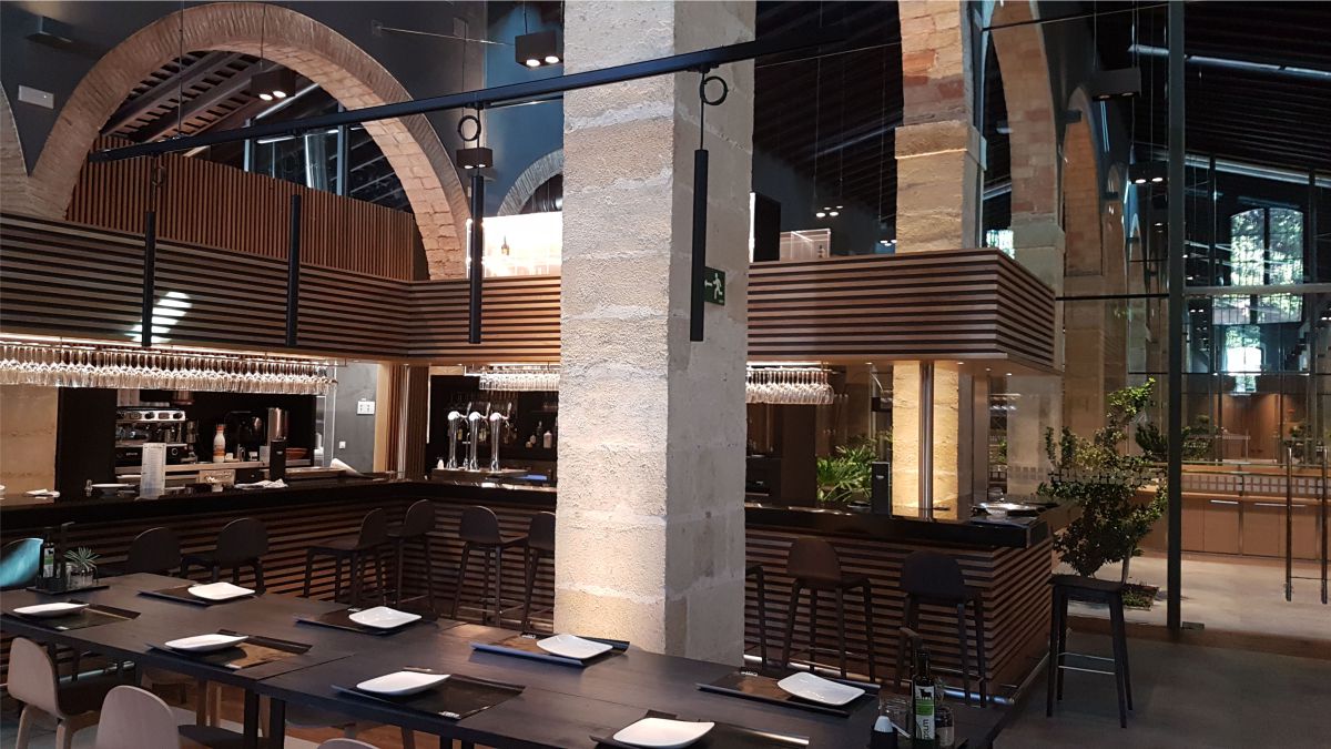 ILUMINACIN-RESTAURANTE-TORO-TAPAS-4